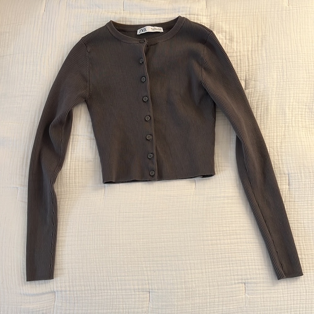 Womens Ribbed Button-Front Cardigan Sweater - Gray - Picture 7 of 8